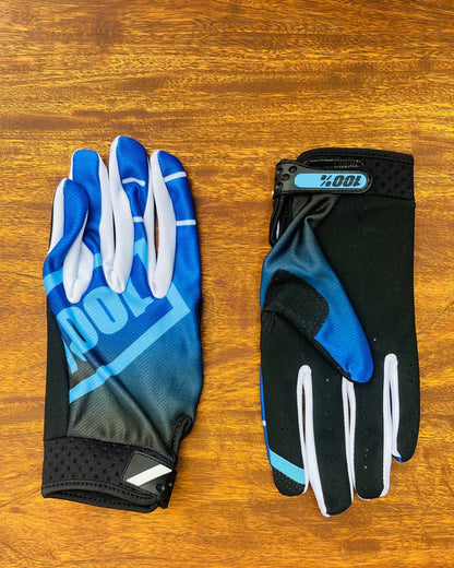 100% iTrack Motocross / cycling Gloves Sky blue white