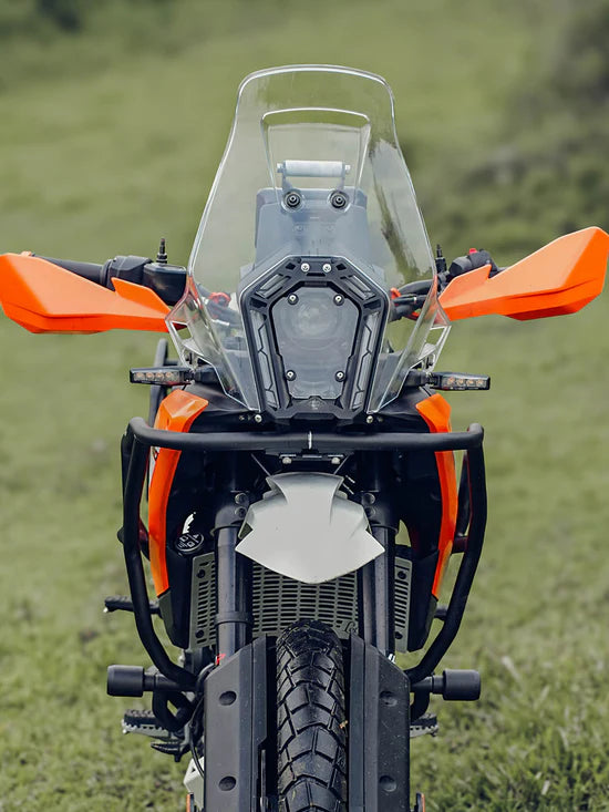 KTM Adventure 390 (2025 model)/ 250 ADV/390 ADV R/390 ADV X+/390 ADV S 2025 OCULUS SHIELD-ACRYLIC-YELLOW/WHITE| LEGUNDARY CUSTOMS