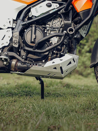 KTM Adventure 390 (2025 model)/ 250 ADV/390 ADV R/390 ADV X+/390 ADV S 2025 VAMBRACE BASHPLATE SILVER | LEGUNDARY CUSTOMS