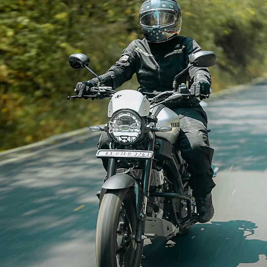 YAMAHA XSR 155 COSMIC HEADLIGHT GRILL BLK SILVER | LEGUNDARY CUSTOMS