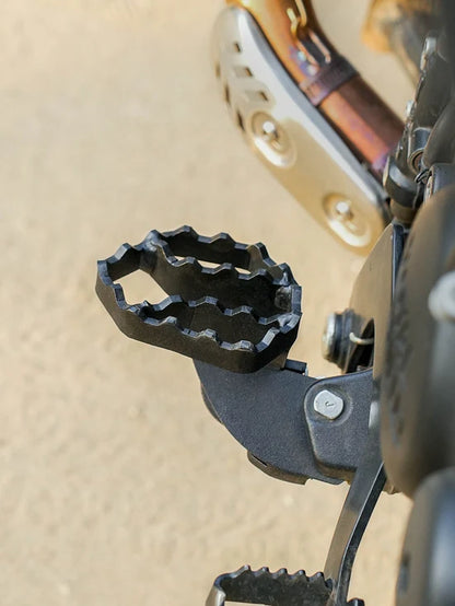 RE Himalayan 450 Rallytrek Footrest | LEGUNDARY CUSTOMS