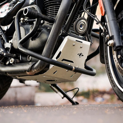 RE Hunter 350 Vambrace Bash Plate Silver| LEGUNDARY CUSTOMS