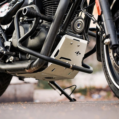 RE Hunter 350 Vambrace Bash Plate Silver| LEGUNDARY CUSTOMS