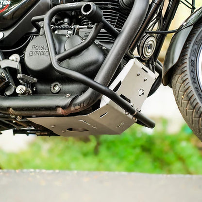 RE Hunter 350 Vambrace Bash Plate Silver| LEGUNDARY CUSTOMS