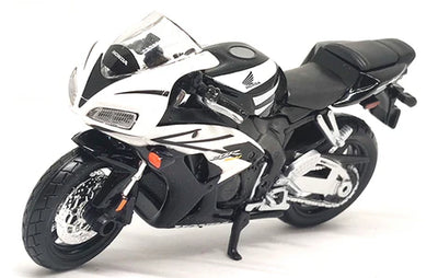 Maisto Honda CBR 1000RR 1/18 - collectible scale model motorcycle
