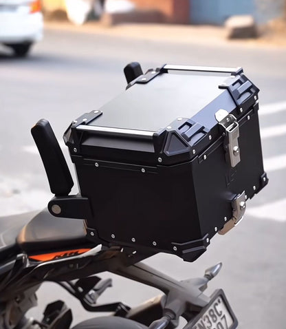 LGP 45LTRS TOP BOX WITH HAND REST/ SUPPORT BLACK PREMIUM - UNIVERSAL