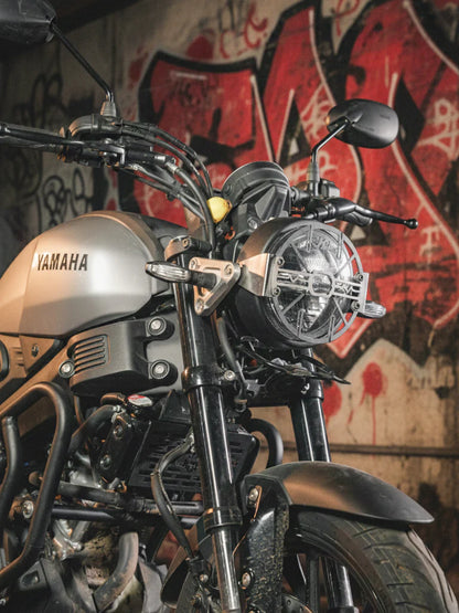 YAMAHA XSR 155 HEADLIGHT GRILL / SB 1110