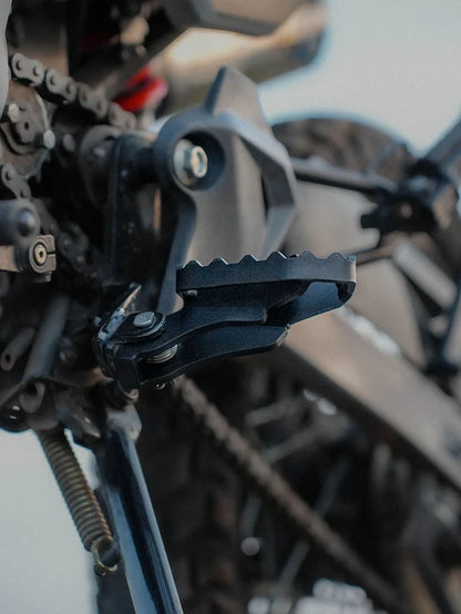 X Pulse 200 Rallytrek Footrest Pair | LEGUNDARY CUSTOMS