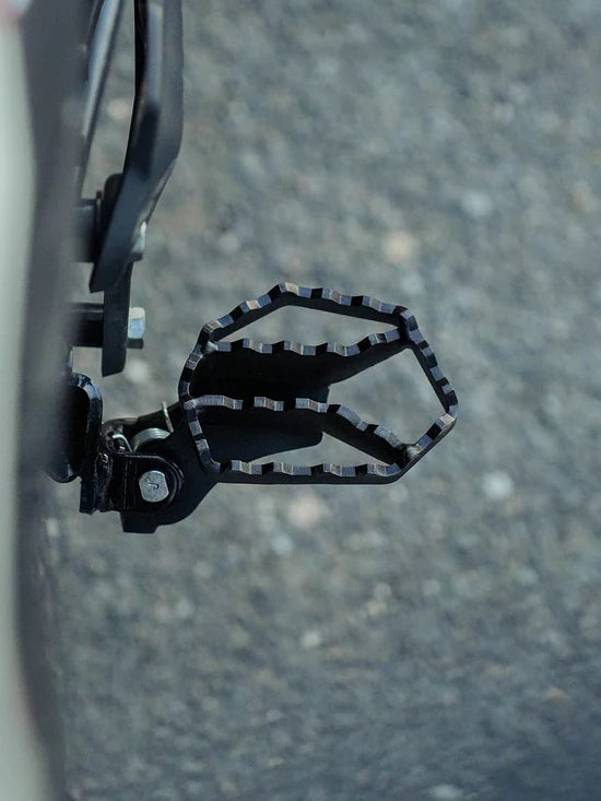 X Pulse 200 Rallytrek Footrest Pair | LEGUNDARY CUSTOMS